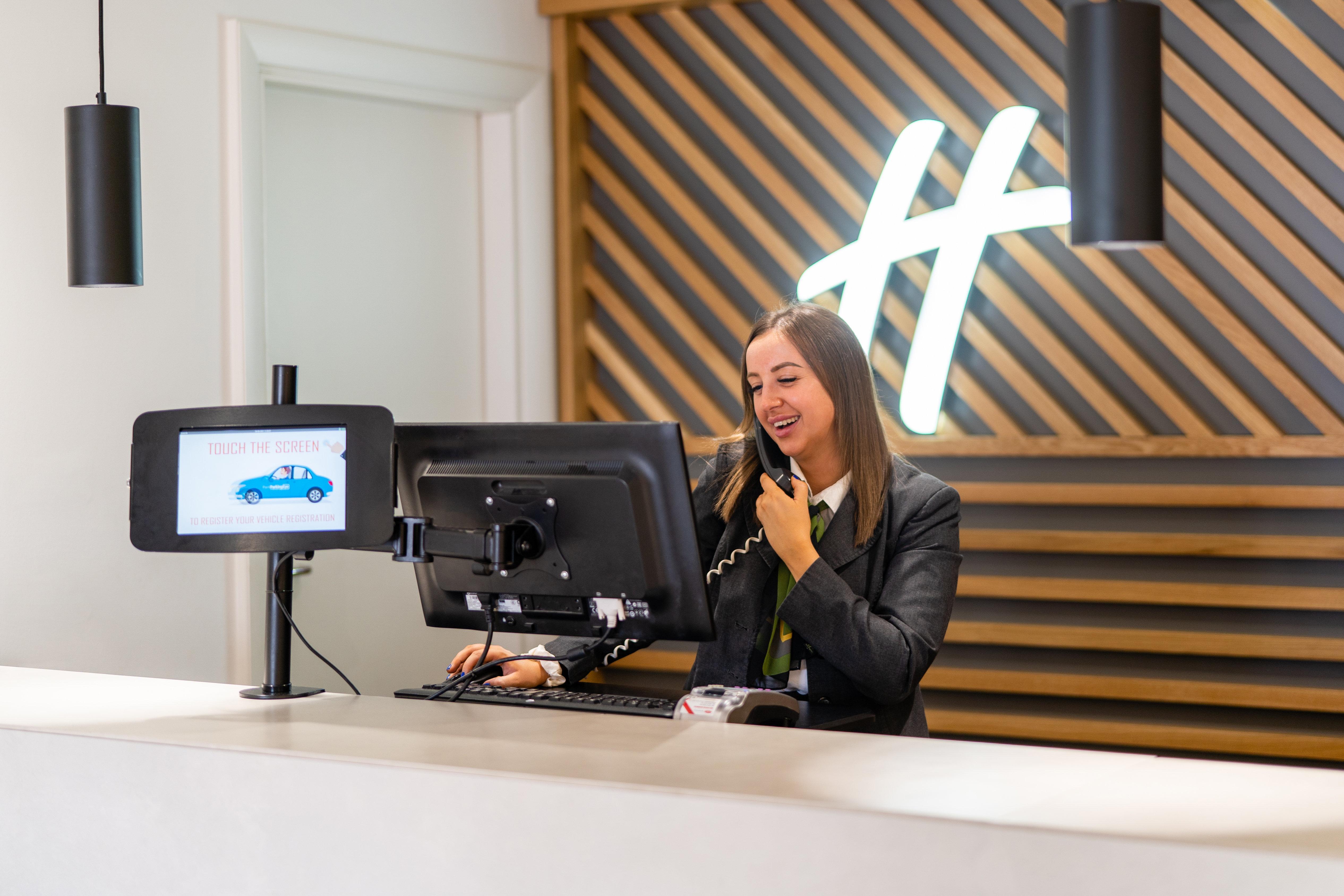 Holiday Inn London-Bexley By Ihg Bagian luar foto