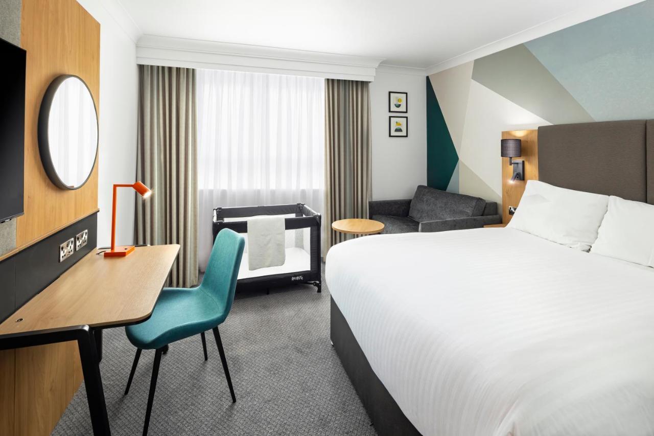 Holiday Inn London-Bexley By Ihg Bagian luar foto