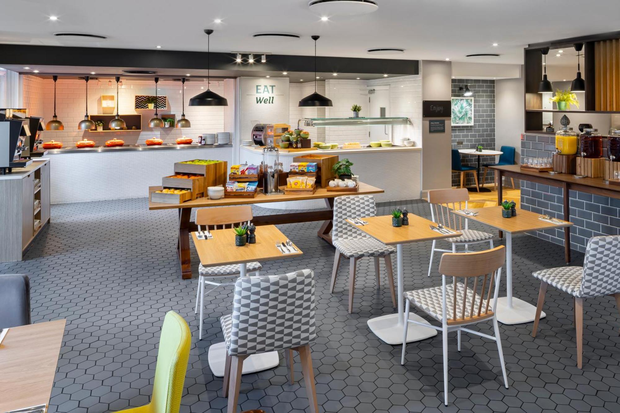 Holiday Inn London-Bexley By Ihg Bagian luar foto