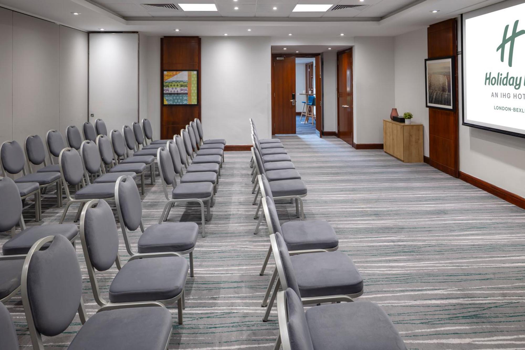 Holiday Inn London-Bexley By Ihg Bagian luar foto
