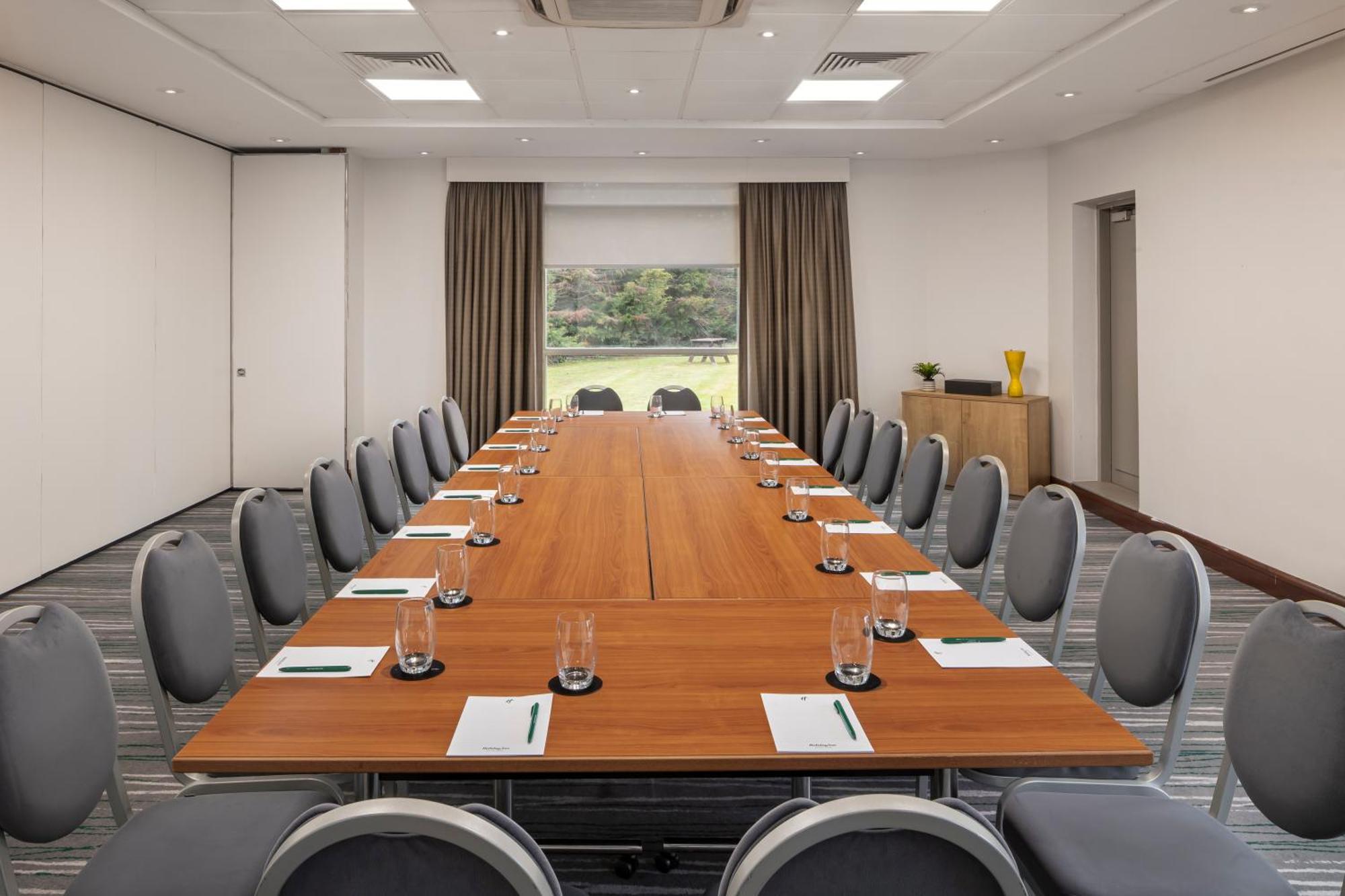 Holiday Inn London-Bexley By Ihg Bagian luar foto